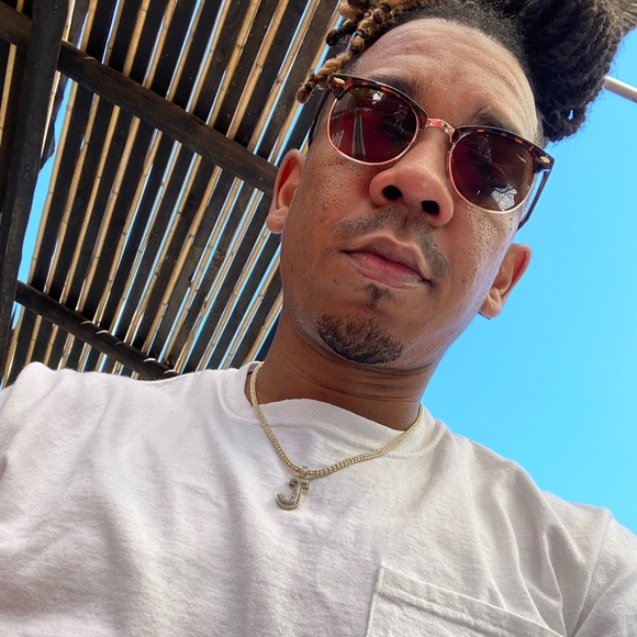 Meet your Posher, James - Picture 1 of 1